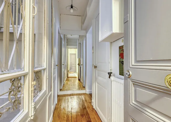Appartement Perfect T2 At The Foot Of The Eiffel Tower-paris 7 *
